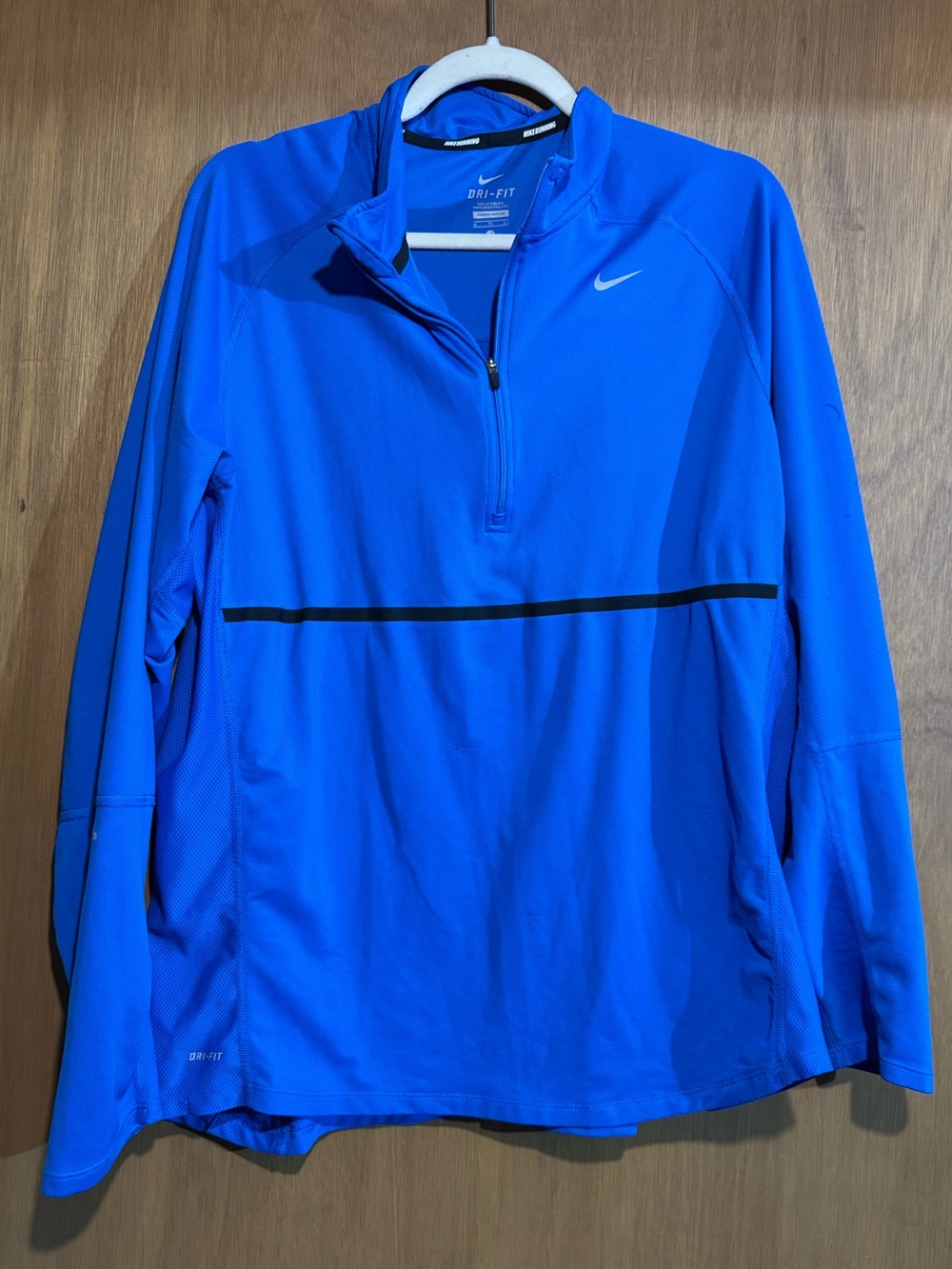 Nike Men’s Blue Long-Sleeve Dri-FIT Swim Rash Guard